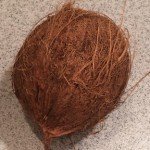 Cómo agrietar el coco en casa
